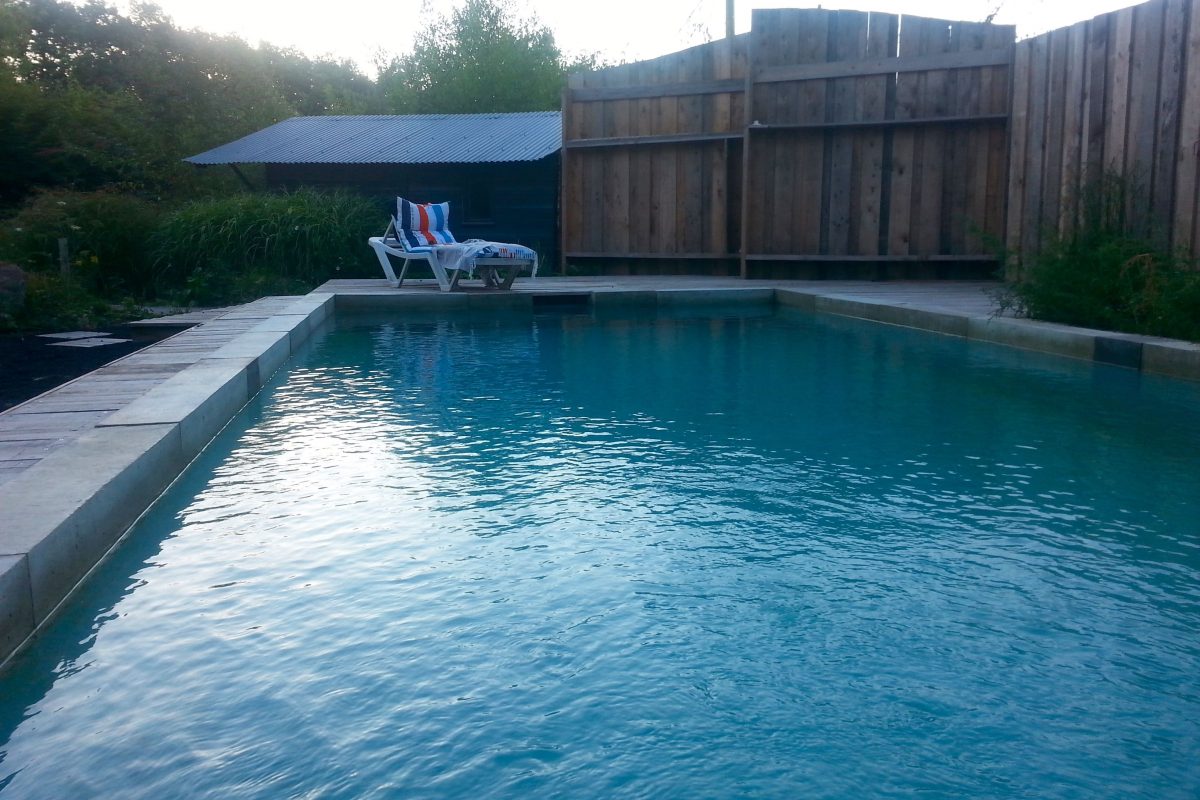 La baignade naturelle un soir d'été
