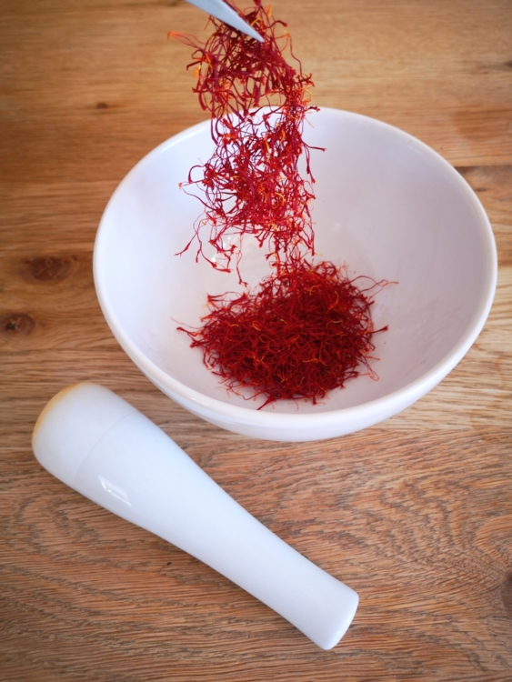 filaments de safran - Edit Crocus sativus - Hortus Focus