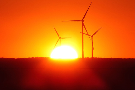 PIXNIO-218240-450x300 Éoliennes au lever du soleli