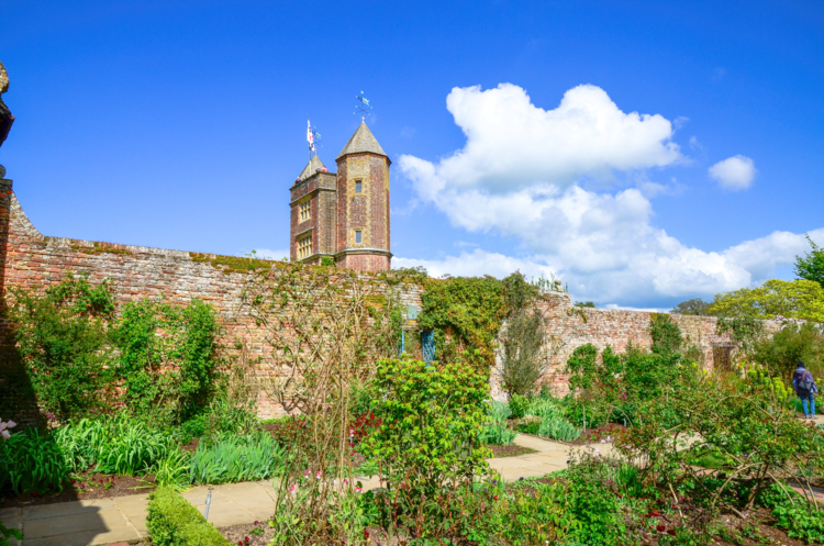 Sissinghurst - Jelena Mbugua -Edit Sissinghurst