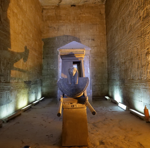 _1088261 Philae - naos-Edit Naos - Temple d'Isis à Philae