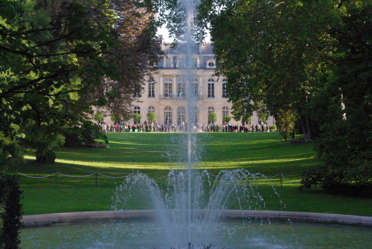 Palais_Élysée_depuis_jardin - Laurent 1-Edit Le Palais de l'Élysée vu des jardins
