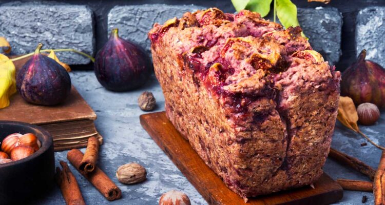Pains aux figues et aux noisettes