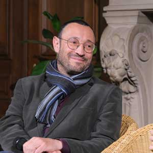 Laurent-Fonbaustier Les jeudis de l'écologie : Laurent Fonbaustier, professeur de droit de l’environnement à l’Université Paris-Saclay, spécialiste des espaces constitutionnels et des idées politiques