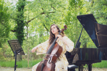 Olivia Gay musique en forêt