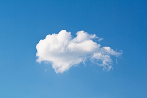 iStock-nuage-ok-466347707-MeXaHuK nuage et ciel bleu