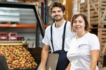 Jérémy Rouxel et Marion Derycke à la cidrerie