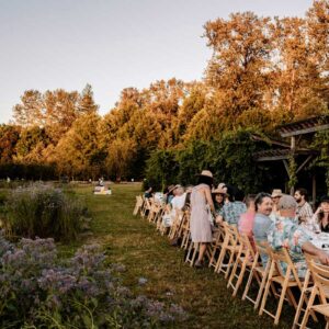 Déjeuner sur la terrasse