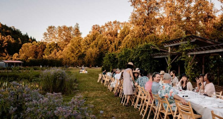 Déjeuner sur la terrasse